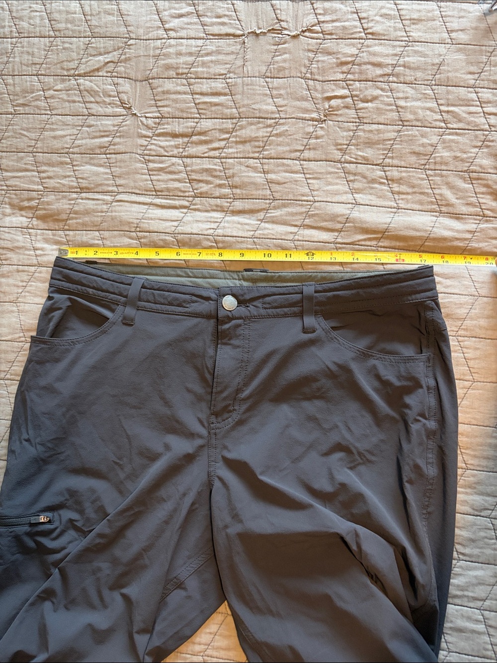 Outdoor Research Women’s Ferrosi Hiking Pants in Black size 12 tall - Picture 4 of 9